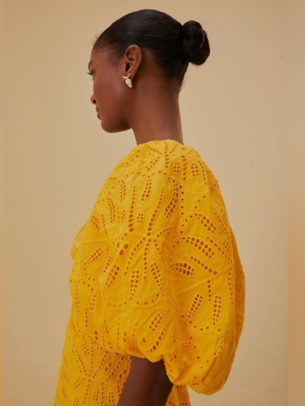 Farm Rio Monstera Yellow Eyelet Puff-Sleeve Mini Dress XS - Picture 4 of 10